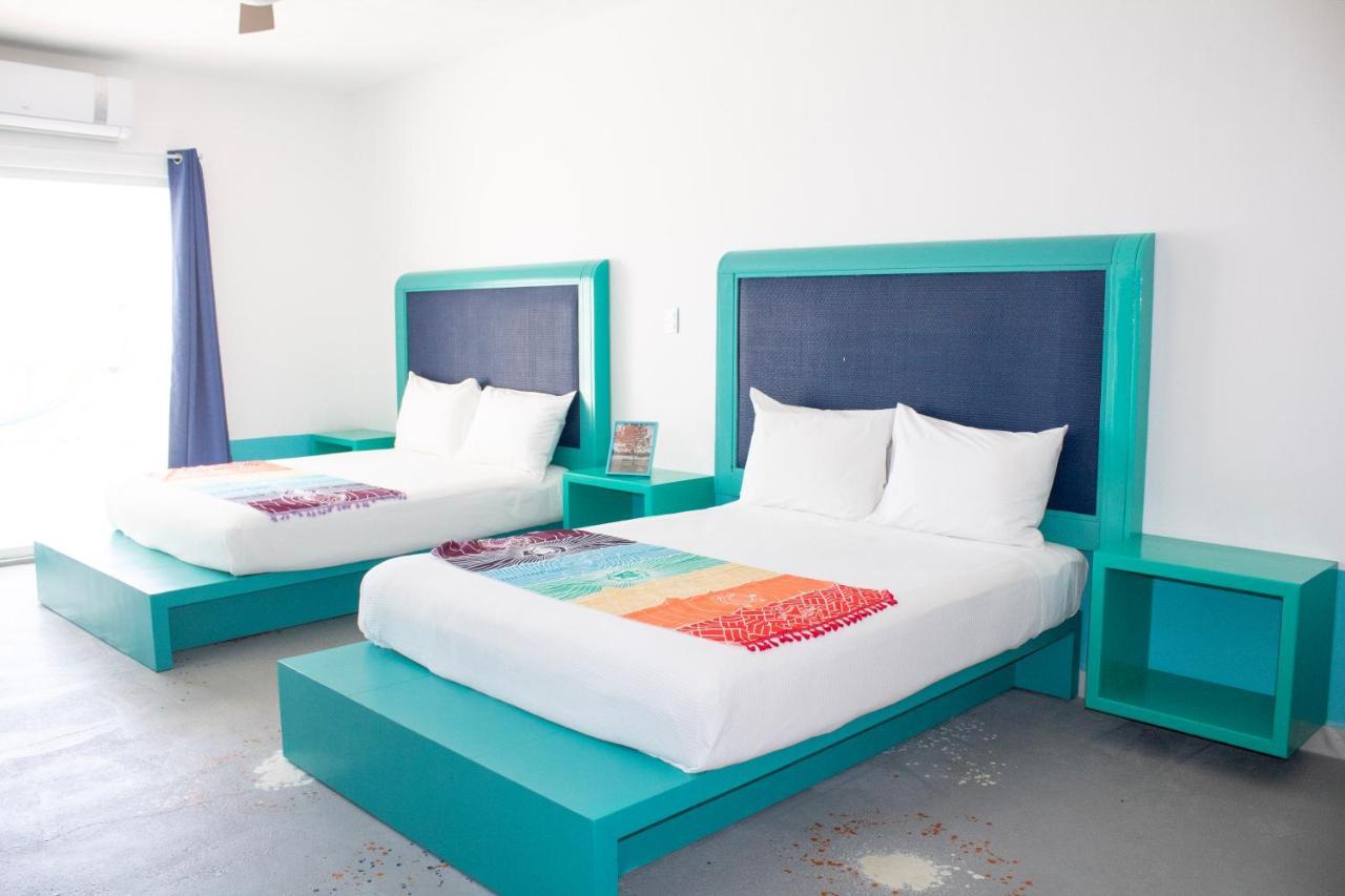 Esduma La Perla Hotel إيسلا موخيريس المظهر الخارجي الصورة